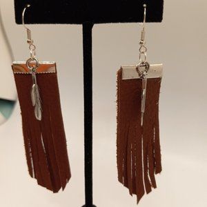 Hobo style drop earrings "feather and fringe"